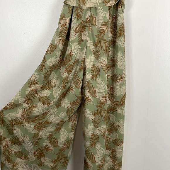 June & Hudson sleeveless V neck tree branch leave sage green tie belt jumpsuit 1 - Picture 7 of 10